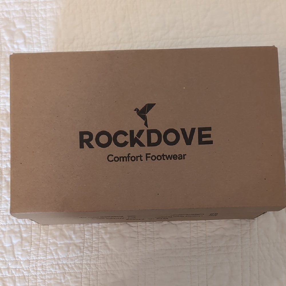 NIB RockDove Women's Sierra Faux Leather Bootie Slipper Size 9 - Picture 4 of 6